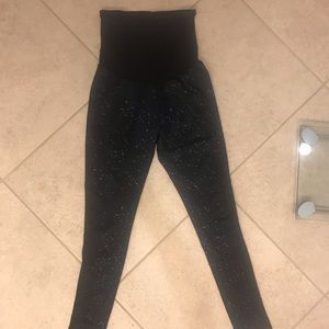 Maternity workout leggings